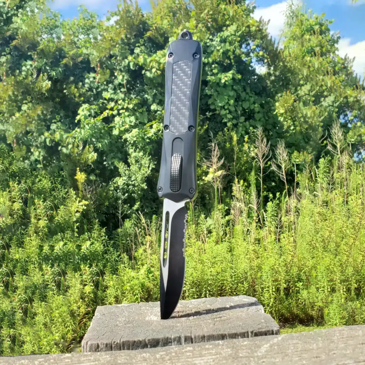 Carbon Fiber Automatic OTF Knife w/ Belt Clip